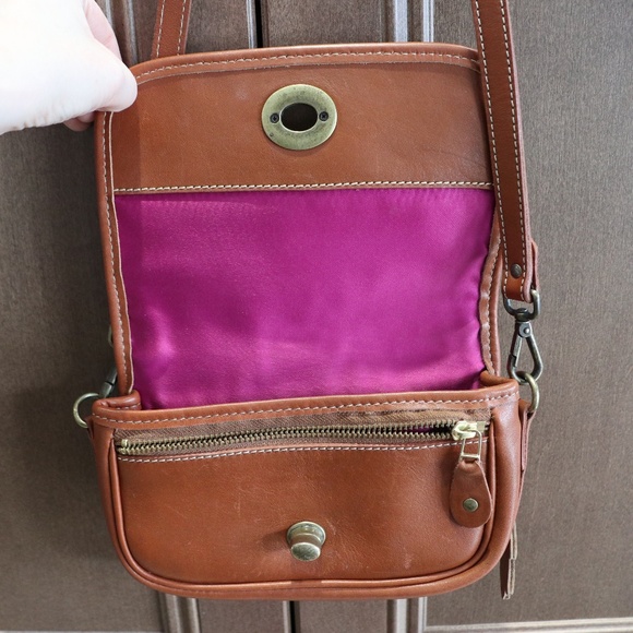 Roots Leather Shoulder Bag - Picture 5 of 8